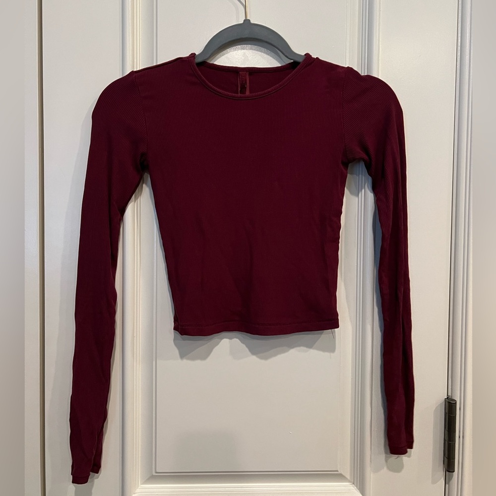 Skims Soft Lounge Crop top in Wine 🍷